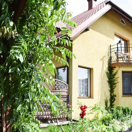 Holiday Home, בית נופש *